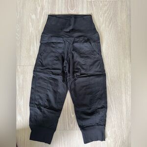 Lululemon Athletica Black Capris